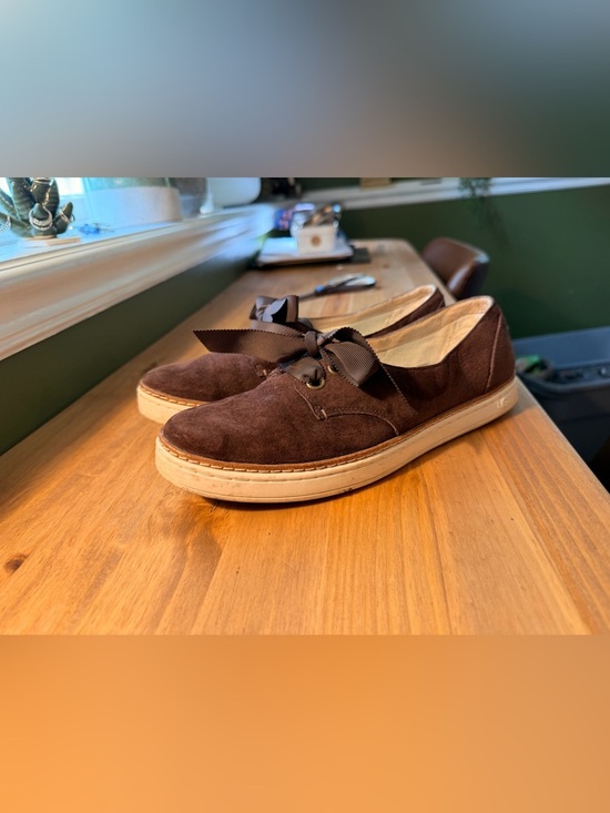 UGG Shoes - UGG Carilyn Women's Brown Suede Ribbon Lace Sneakers